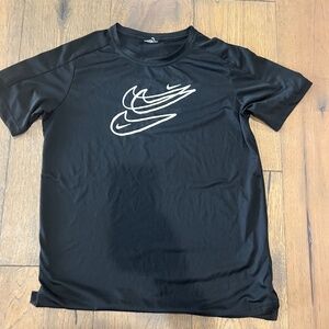 Nike Dri-Fit boys athletic shirt, Like New, XL (with Tag Cut out)